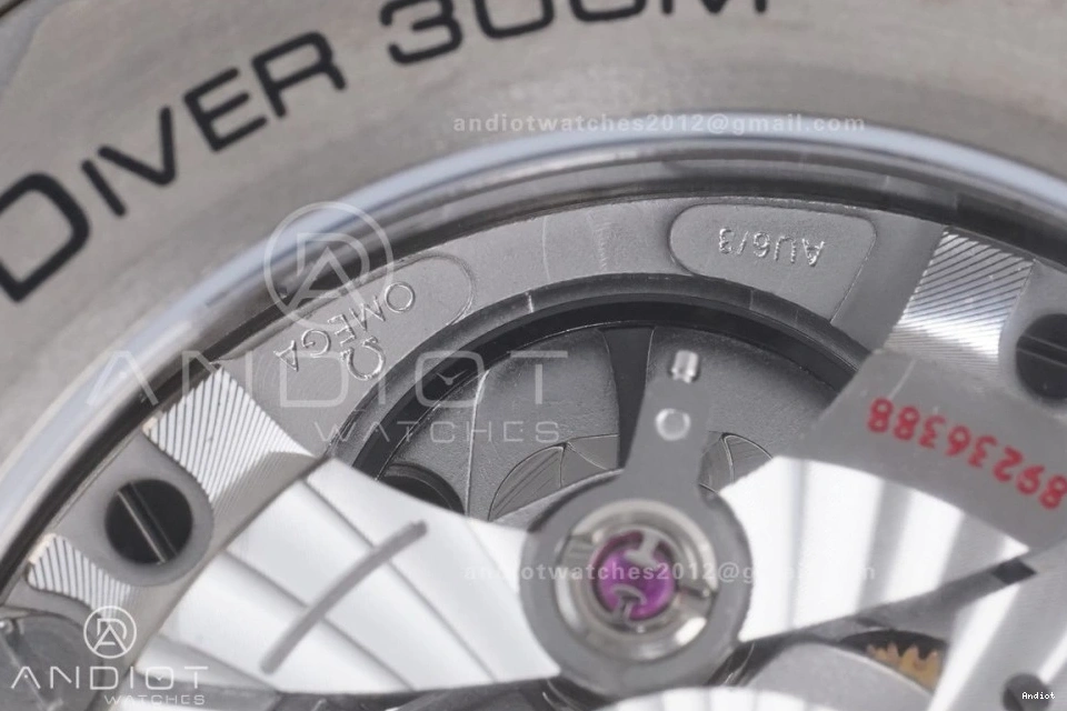 Seamaster on 1:1 VSF Best Mesh Rose Diver Green 300M Edition Dial A8806 Bracelet Gold 1224